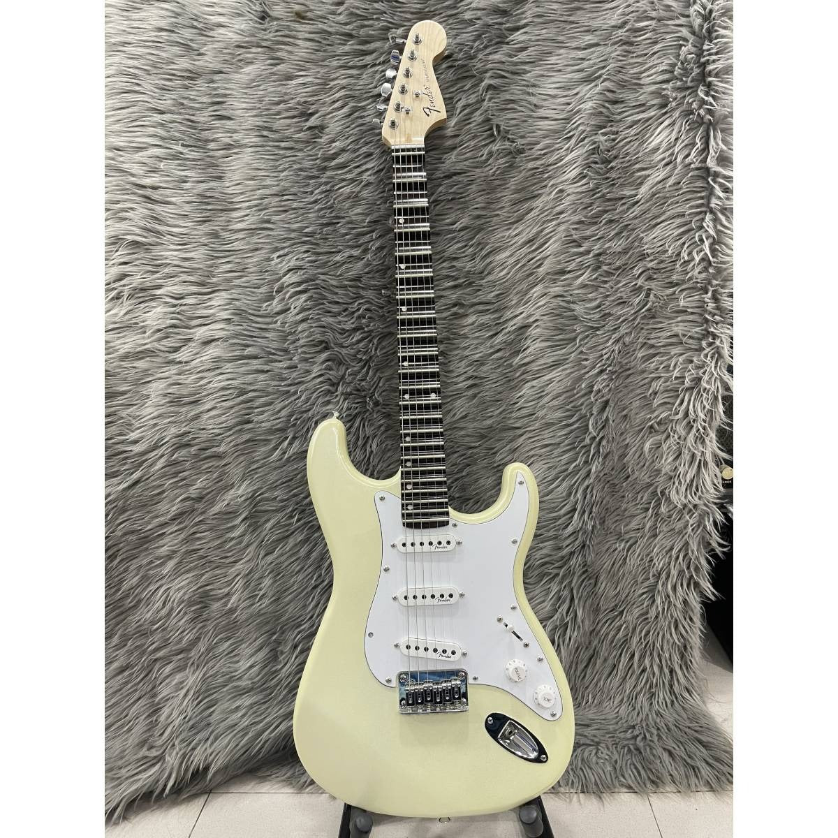 Đàn Guitar Vọng Cổ Điện Logo Fender Stratocaster 04-Mai Nguyên Music