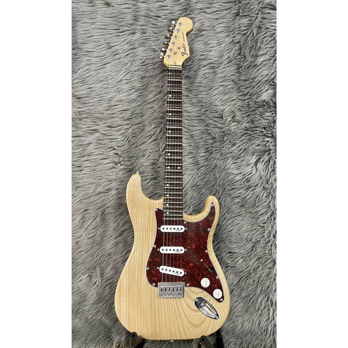 Đàn Guitar Vọng Cổ Điện Logo Fender Stratocaster 05-Mai Nguyên Music
