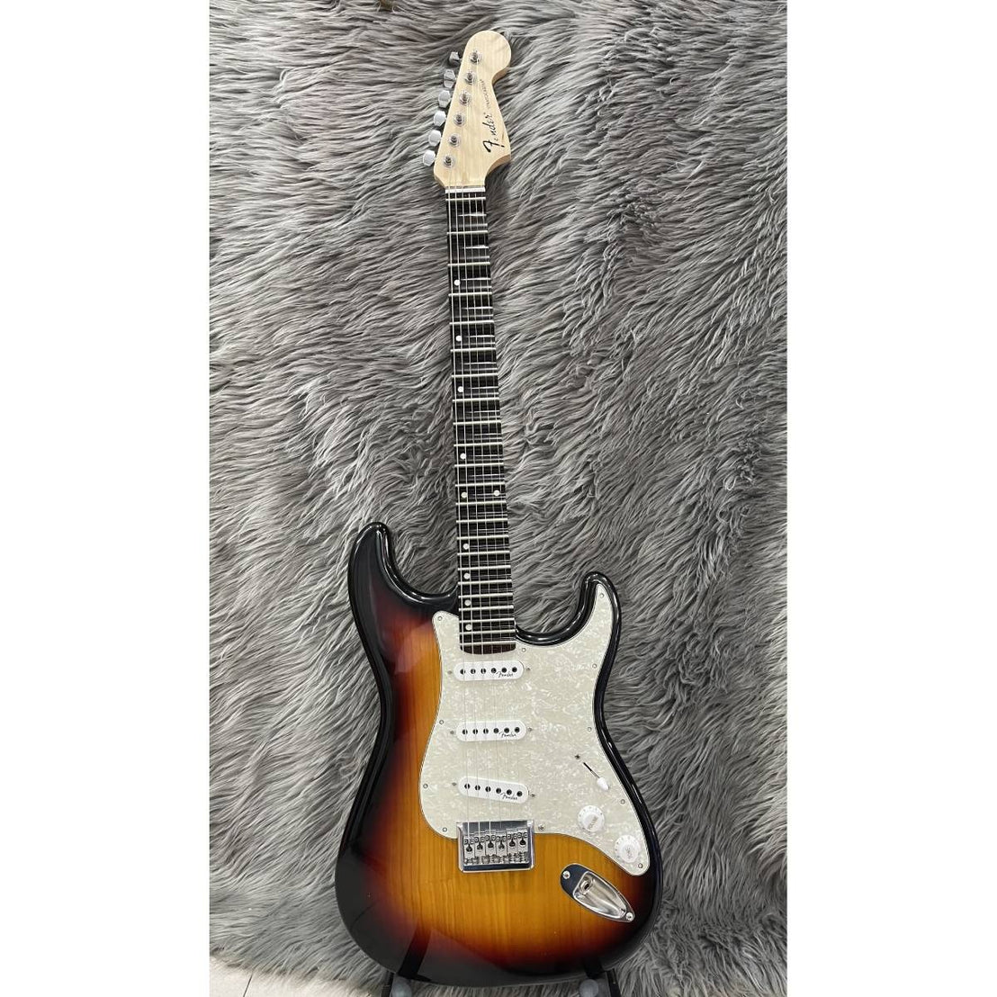 Đàn Guitar Vọng Cổ Điện Logo Fender Stratocaster 05-Mai Nguyên Music