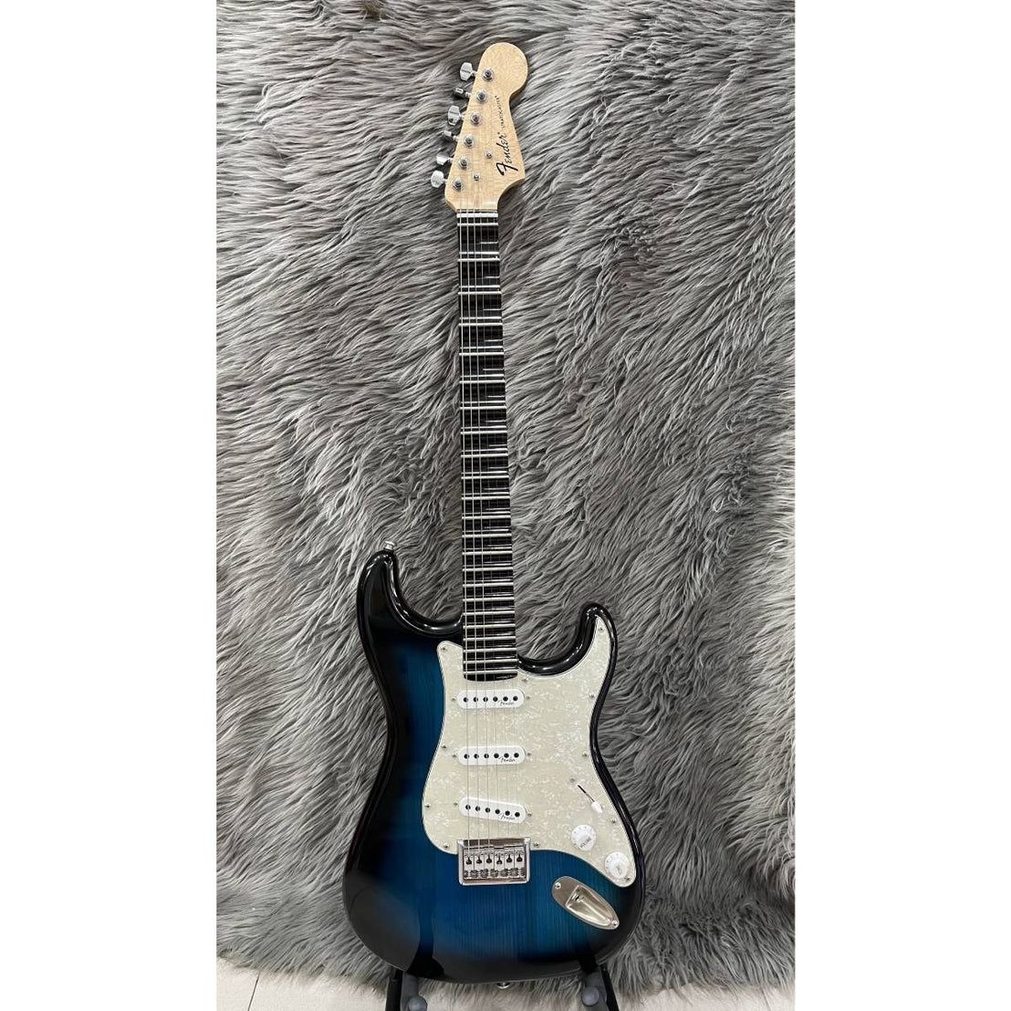 Đàn Guitar Vọng Cổ Điện Logo Fender Stratocaster 05-Mai Nguyên Music