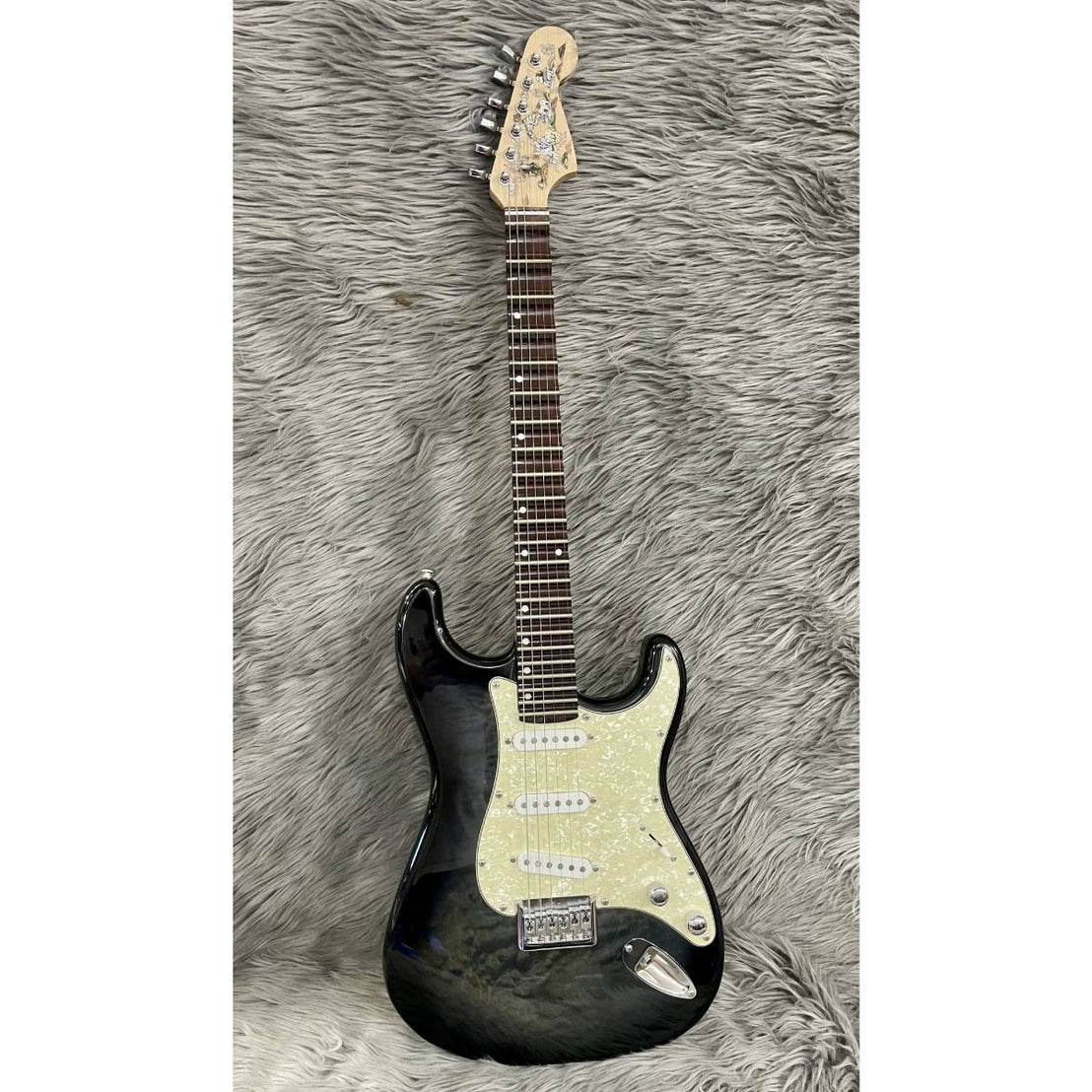 Đàn Guitar Vọng Cổ Điện Logo Fender Stratocaster 120-Mai Nguyên Music