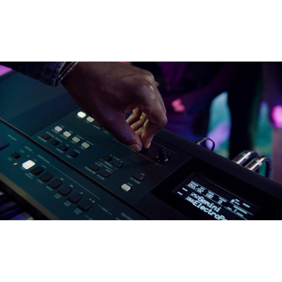 Đàn Organ Yamaha PSR-E483 61-Phím-Mai Nguyên Music