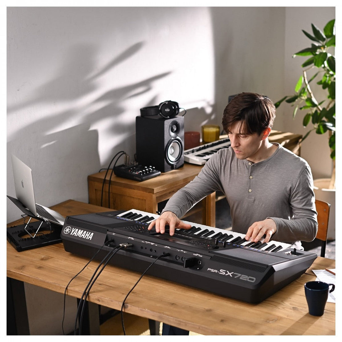 Đàn Organ Yamaha PSR-SX720 61-Phím-Mai Nguyên Music