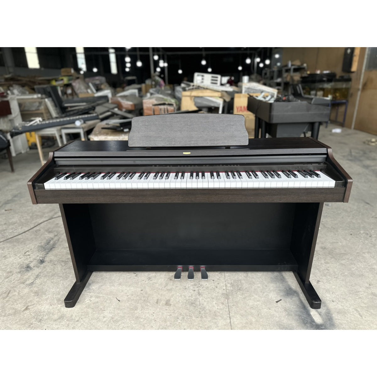 Đàn Piano Điện Korg FC300 - Qua Sử Dụng-Mai Nguyên Music