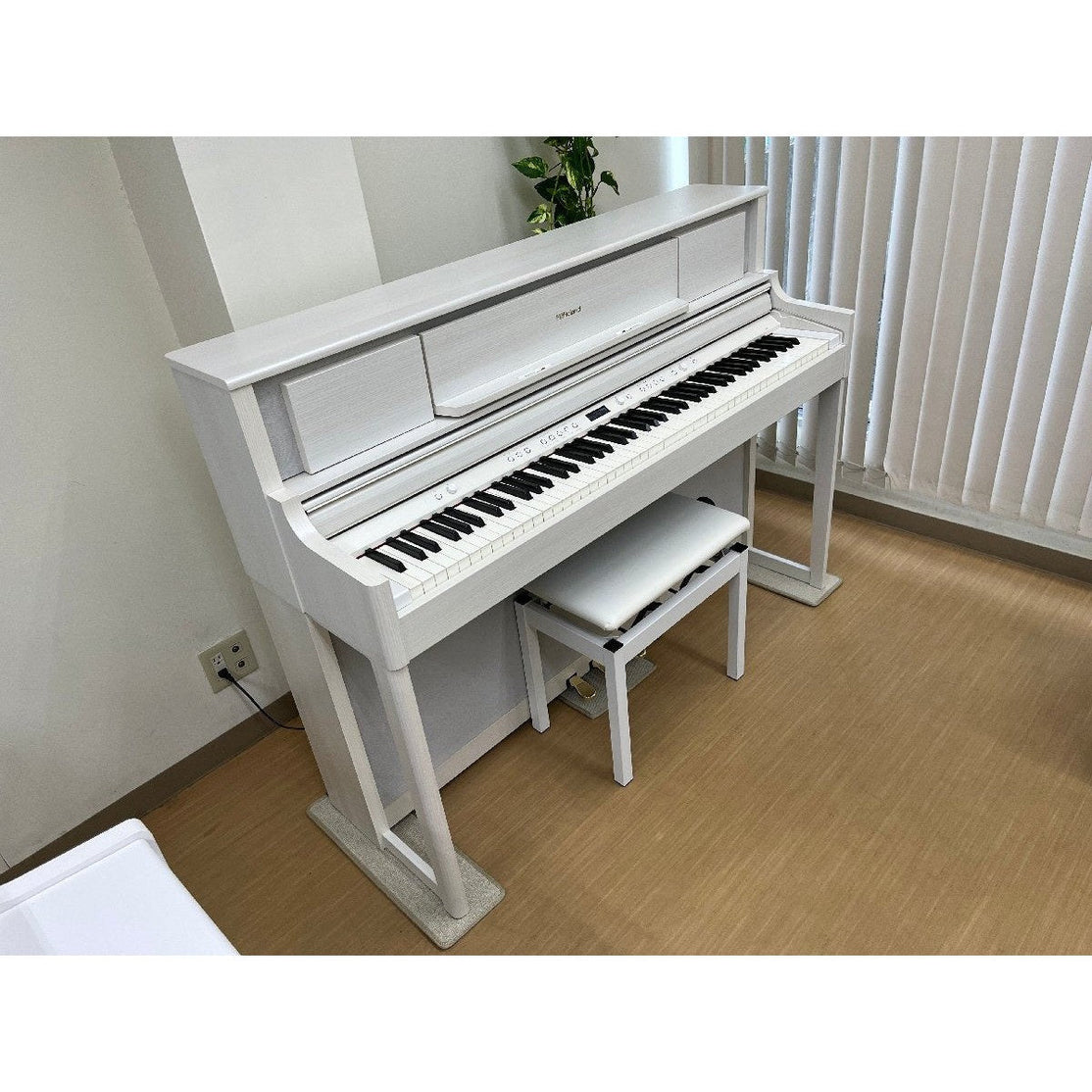 Đàn Piano Điện Roland LX705GP SR (Shiro) - Qua Sử Dụng-Mai Nguyên Music