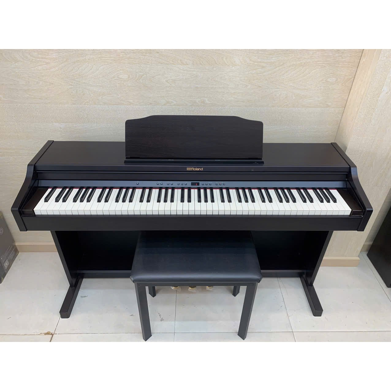 Đàn Piano Điện Roland RP-302 - Hàng Trưng Bày-Mai Nguyên Music