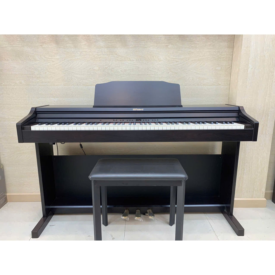 Đàn Piano Điện Roland RP-302 - Hàng Trưng Bày-Mai Nguyên Music