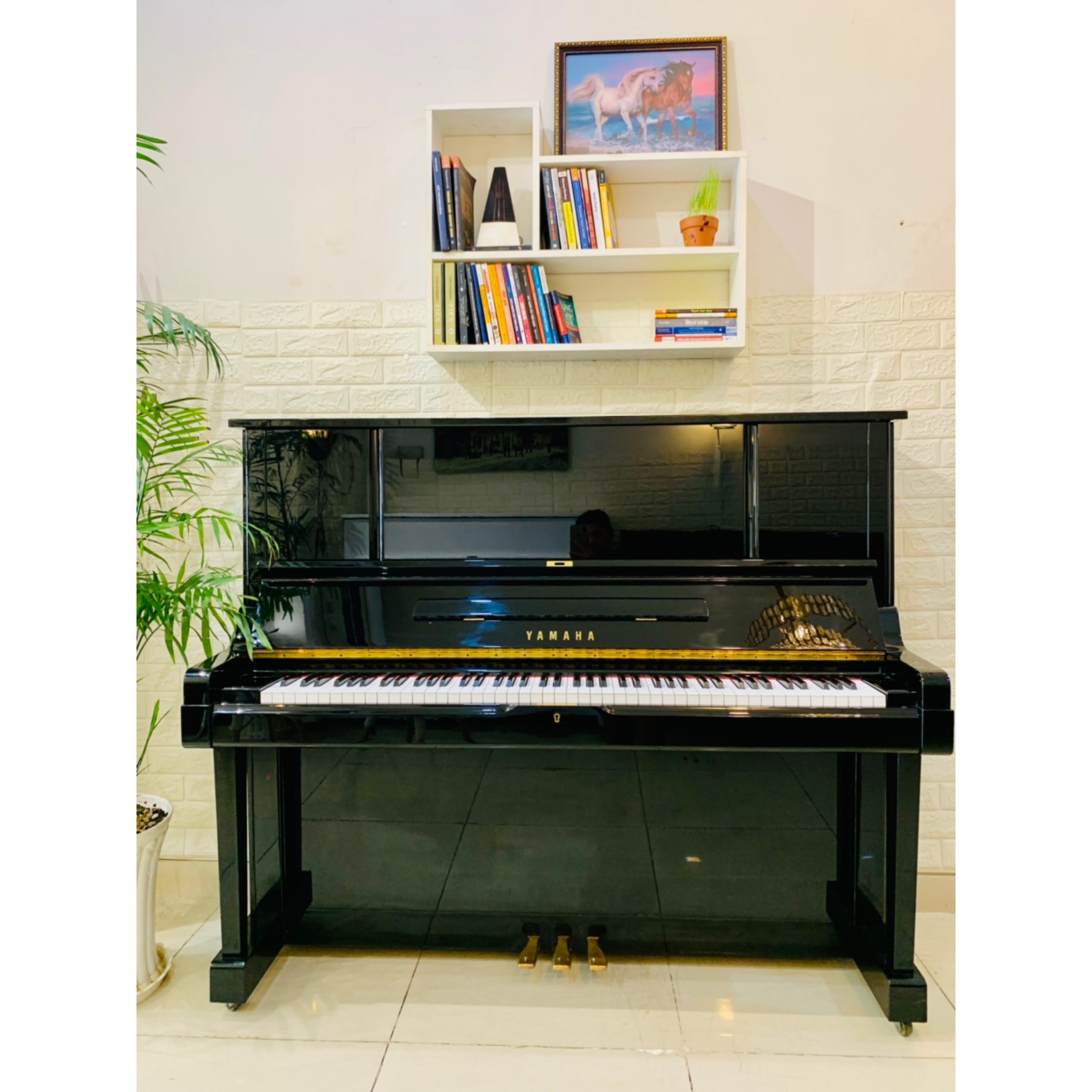 Đàn Piano Upright Yamaha YUX - Qua Sử Dụng-Mai Nguyên Music