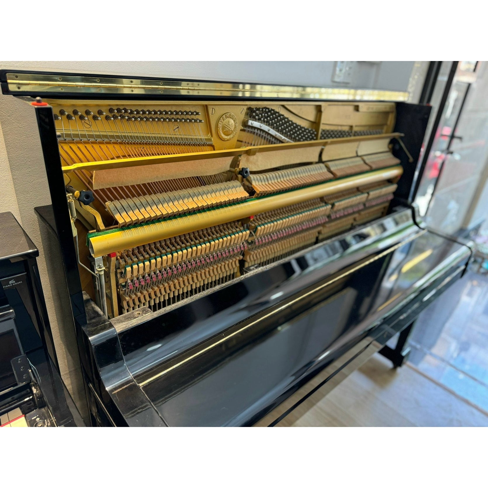 Đàn Piano Upright Yamaha YUX - Qua Sử Dụng-Mai Nguyên Music