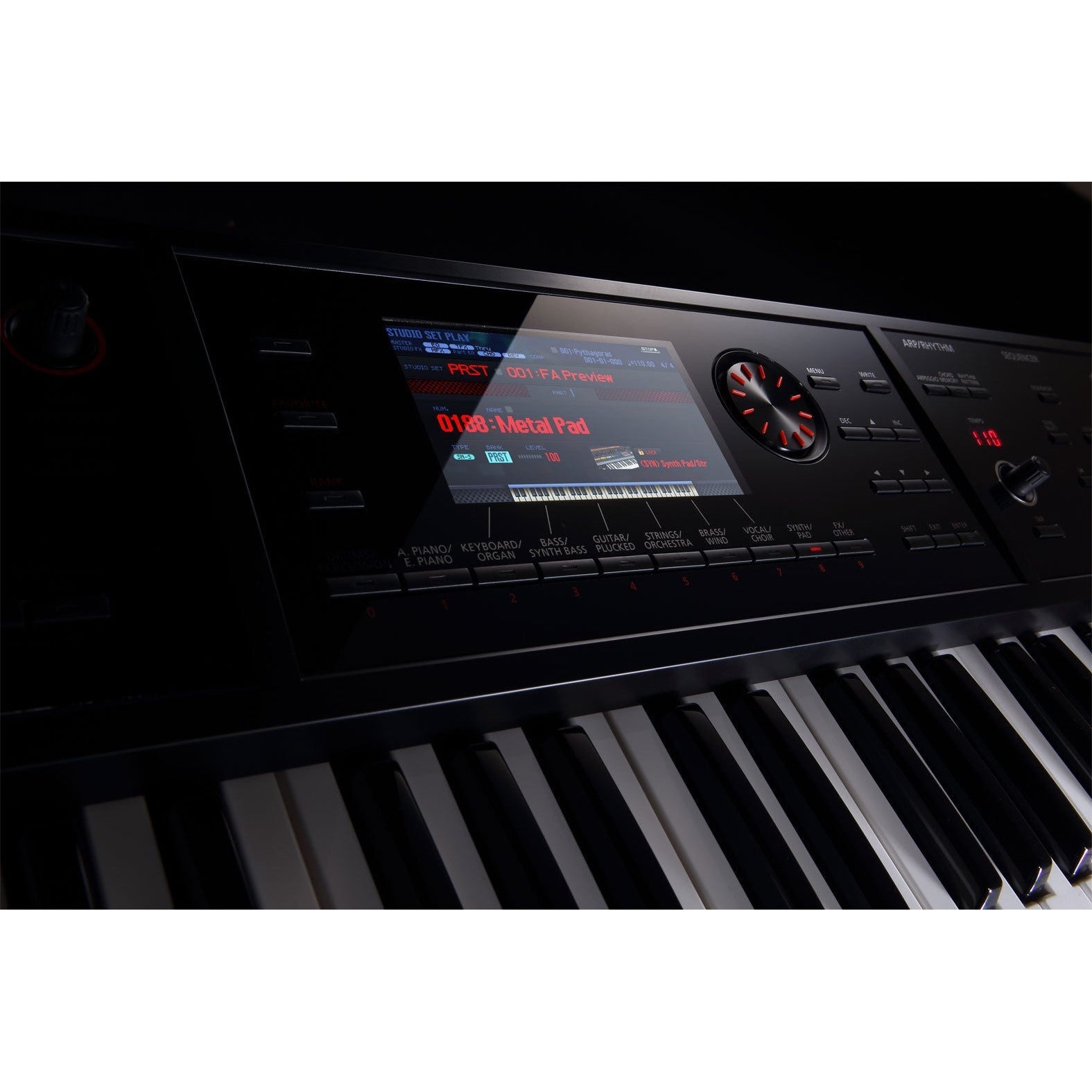 Đàn Synthesizer Music Workstation Roland FA-06-Mai Nguyên Music