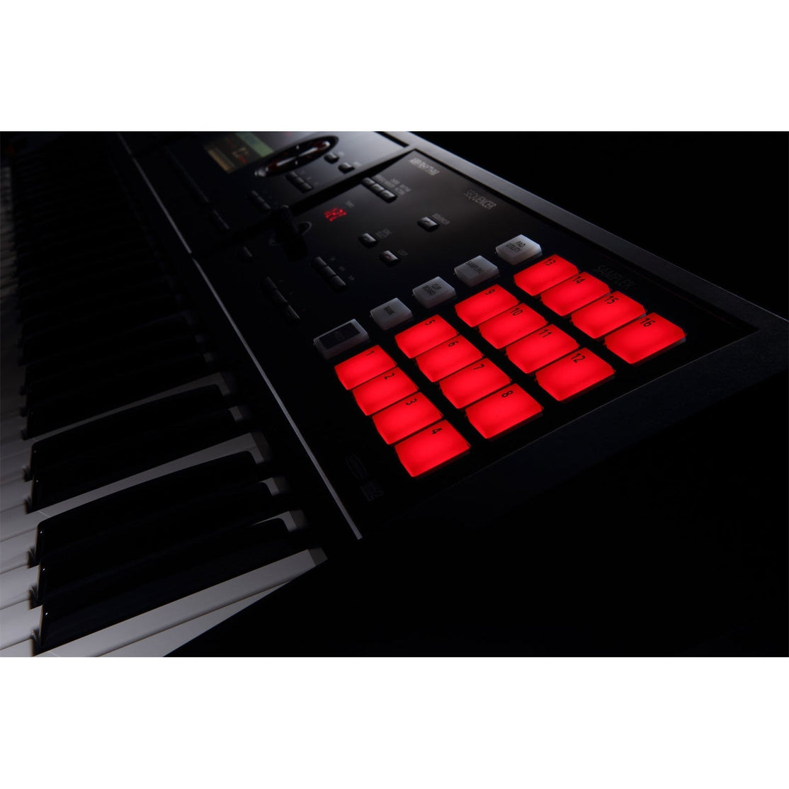 Đàn Synthesizer Music Workstation Roland FA-06-Mai Nguyên Music