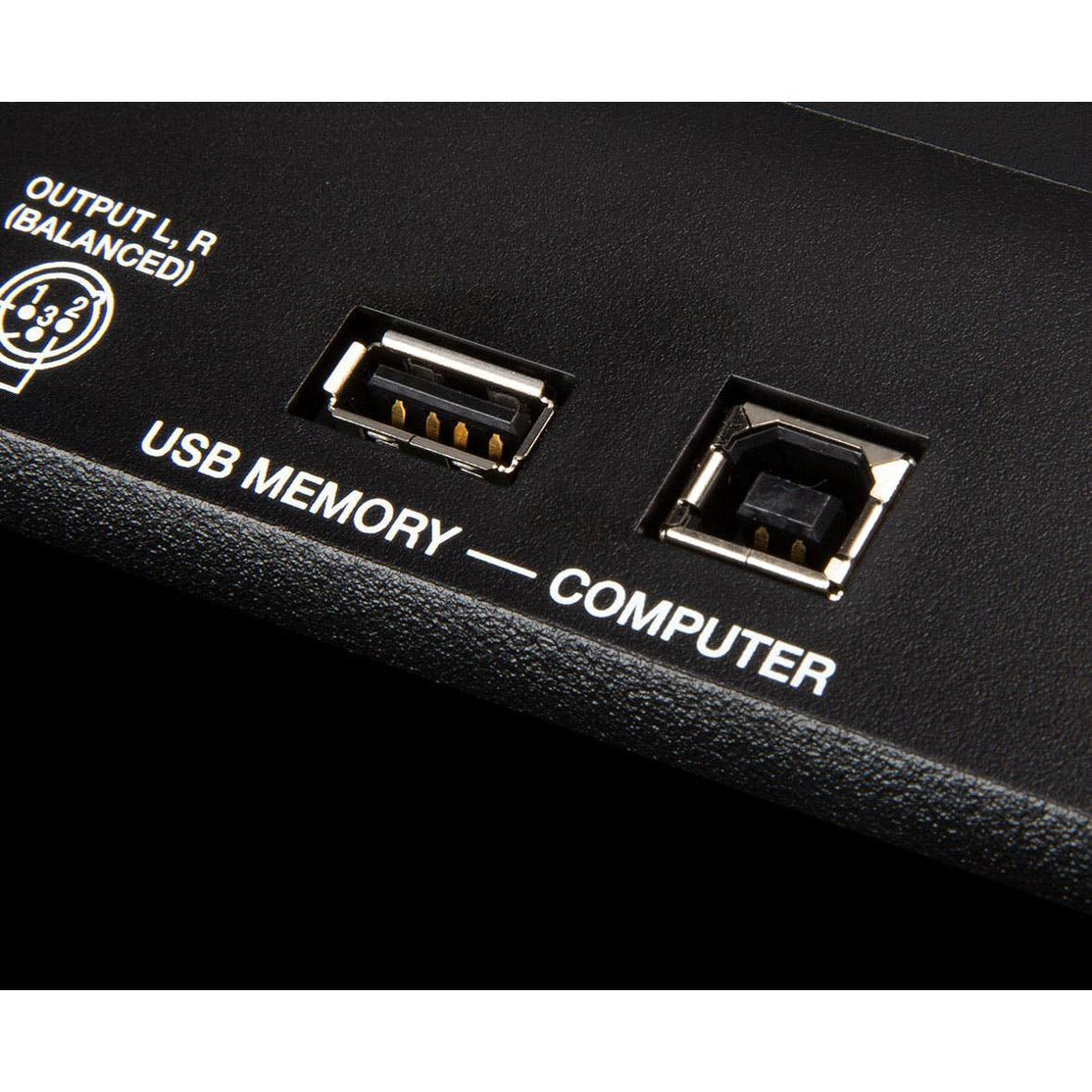 Đàn Synthesizer Roland Jupiter-Xm-Mai Nguyên Music