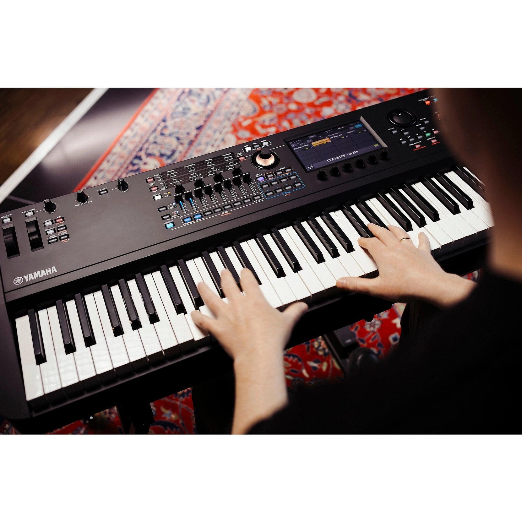 Đàn Synthesizer Yamaha MODX M8 88-Phím-Mai Nguyên Music