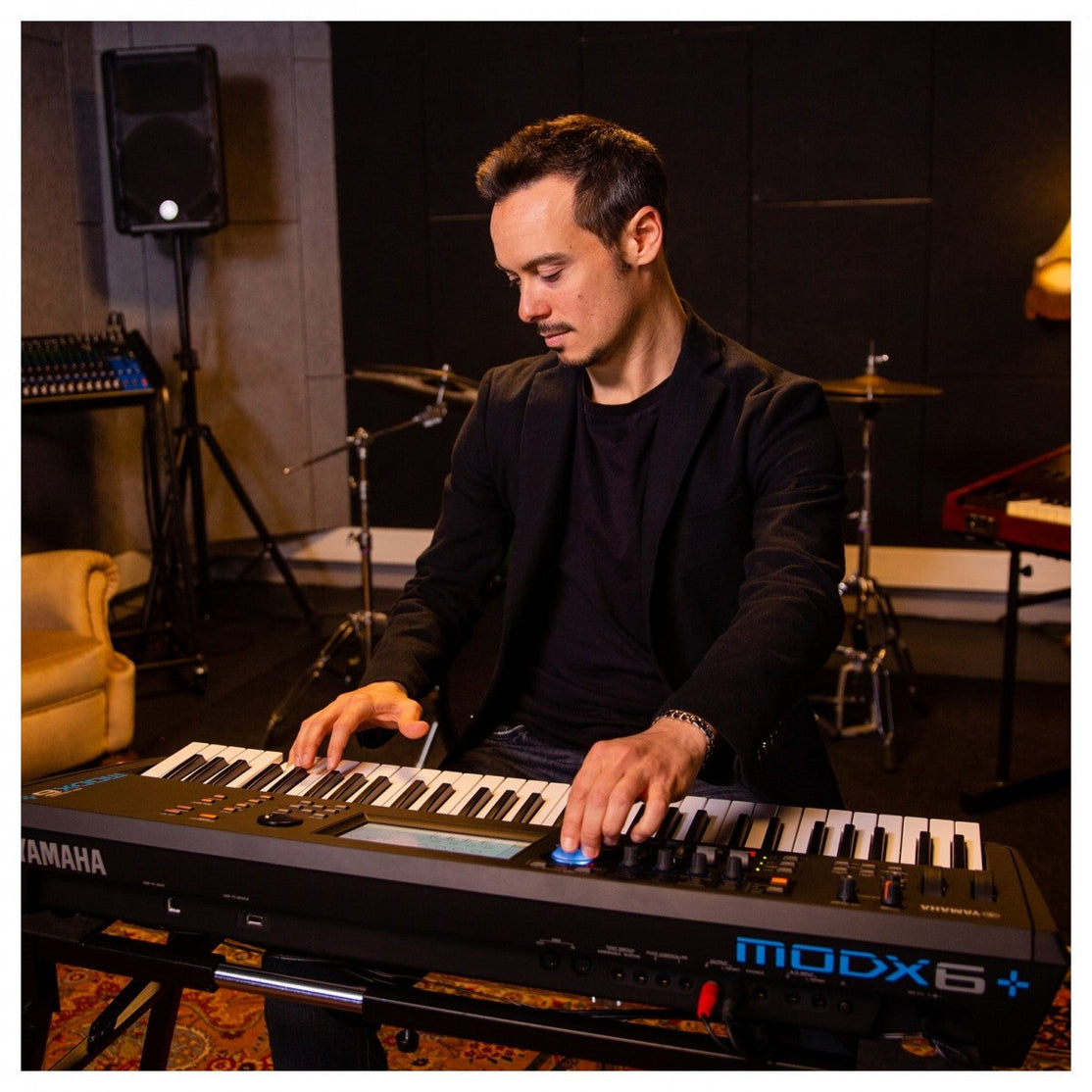 Đàn Synthesizer Yamaha MODX6+ 61-Phím-Mai Nguyên Music