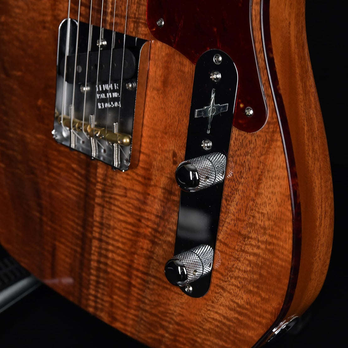 Fender Custom Shop Artisan Maple Burl Dual P90 Telecaster-Mai Nguyên Music