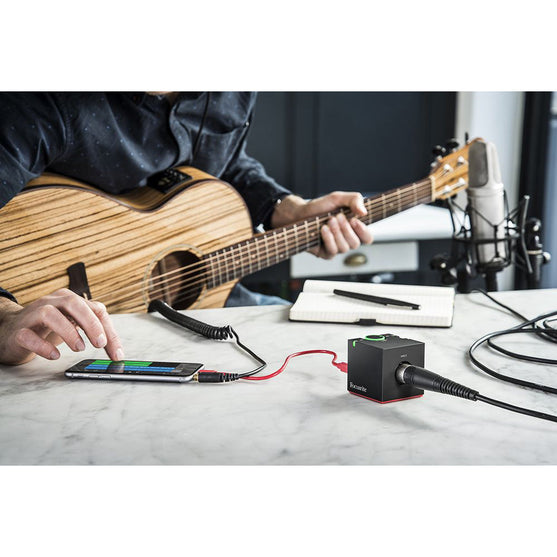 Focusrite iTrack One Microphone Preamp And Instrument Input For iPhone and iPad-Mai Nguyên Music