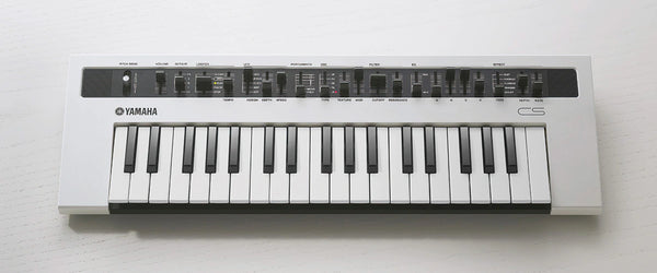 Synthersizer Yamaha reface CS Vitual Analog