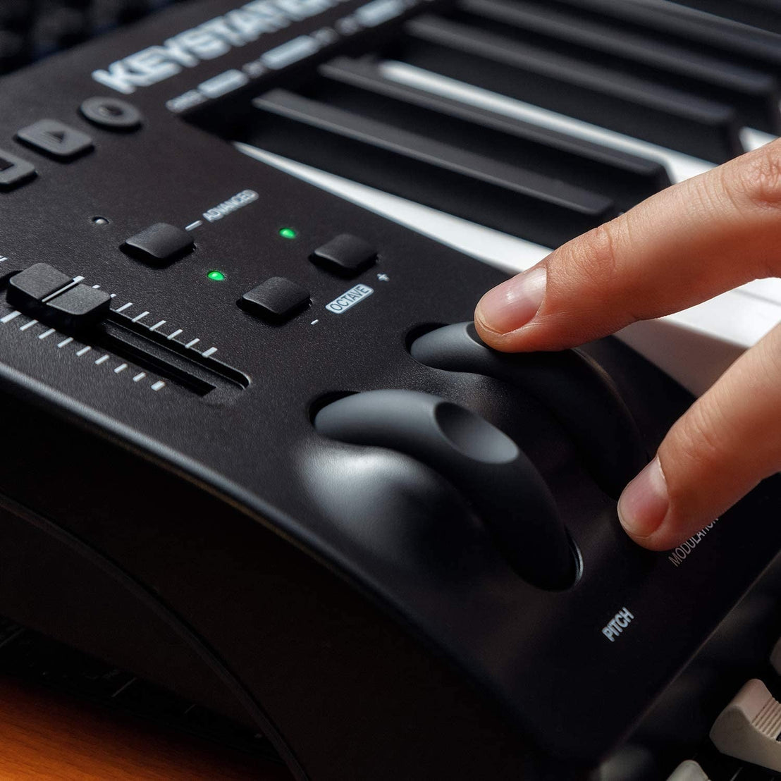 MIDI Keyboard Controller M-Audio Keystation 61MK3-Mai Nguyên Music