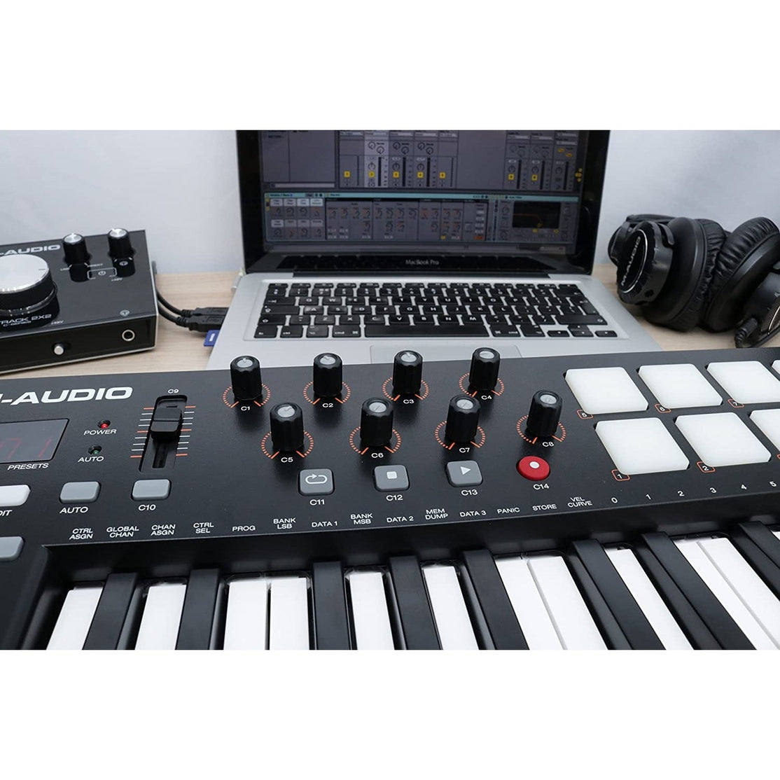 MIDI Keyboard Controller M-Audio Oxygen 25 V4-Mai Nguyên Music