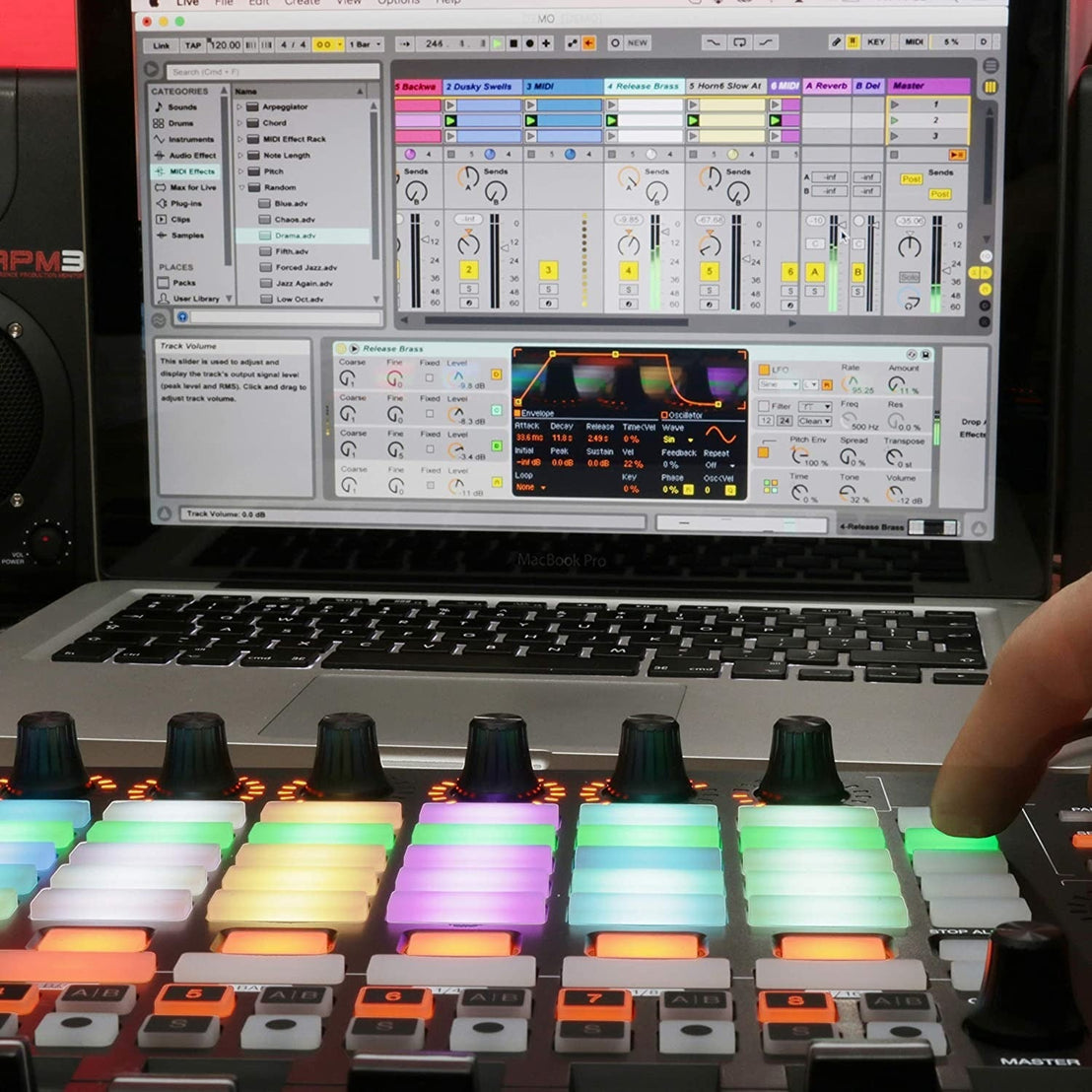 MIDI Pad Controller Akai APC40 MKII-Mai Nguyên Music