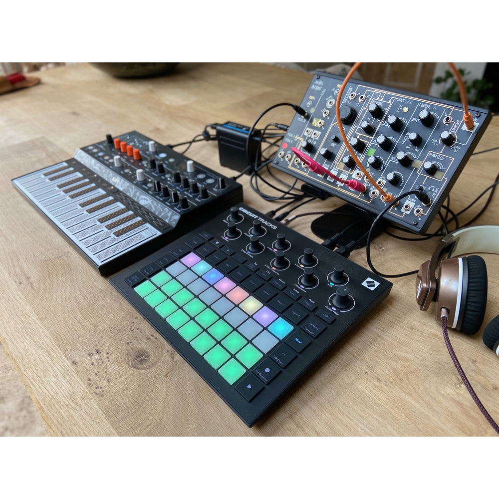 Novation Circuit Tracks Groovebox-Mai Nguyên Music