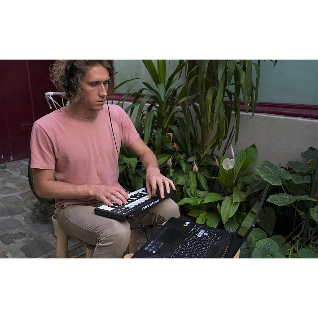 Novation Launchkey Mini MK3 Keyboard Controller-Mai Nguyên Music