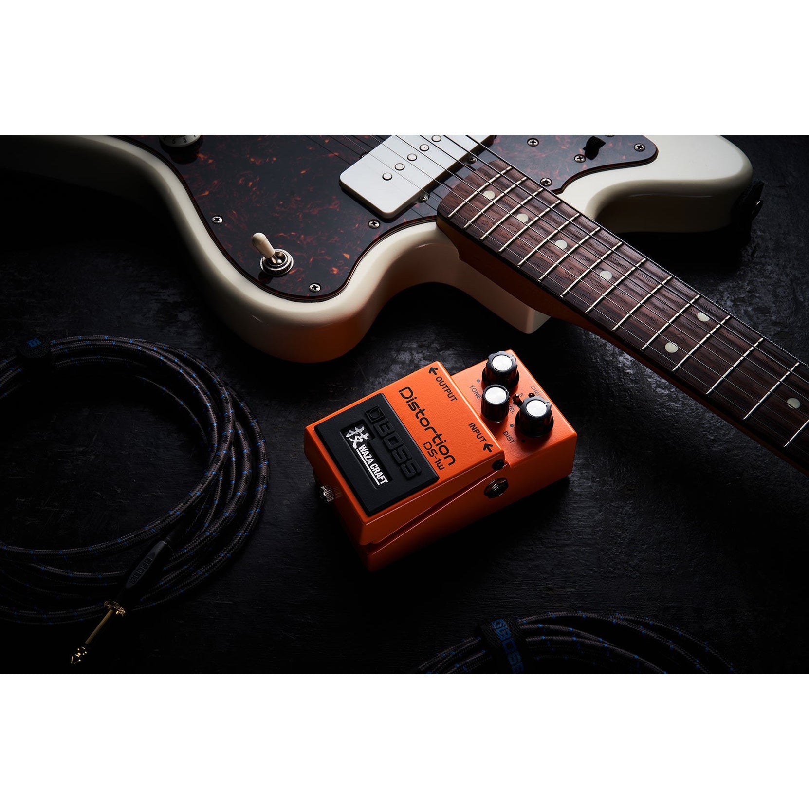 Pedal Guitar Boss DS-1W Waza Craft Distortion-Mai Nguyên Music