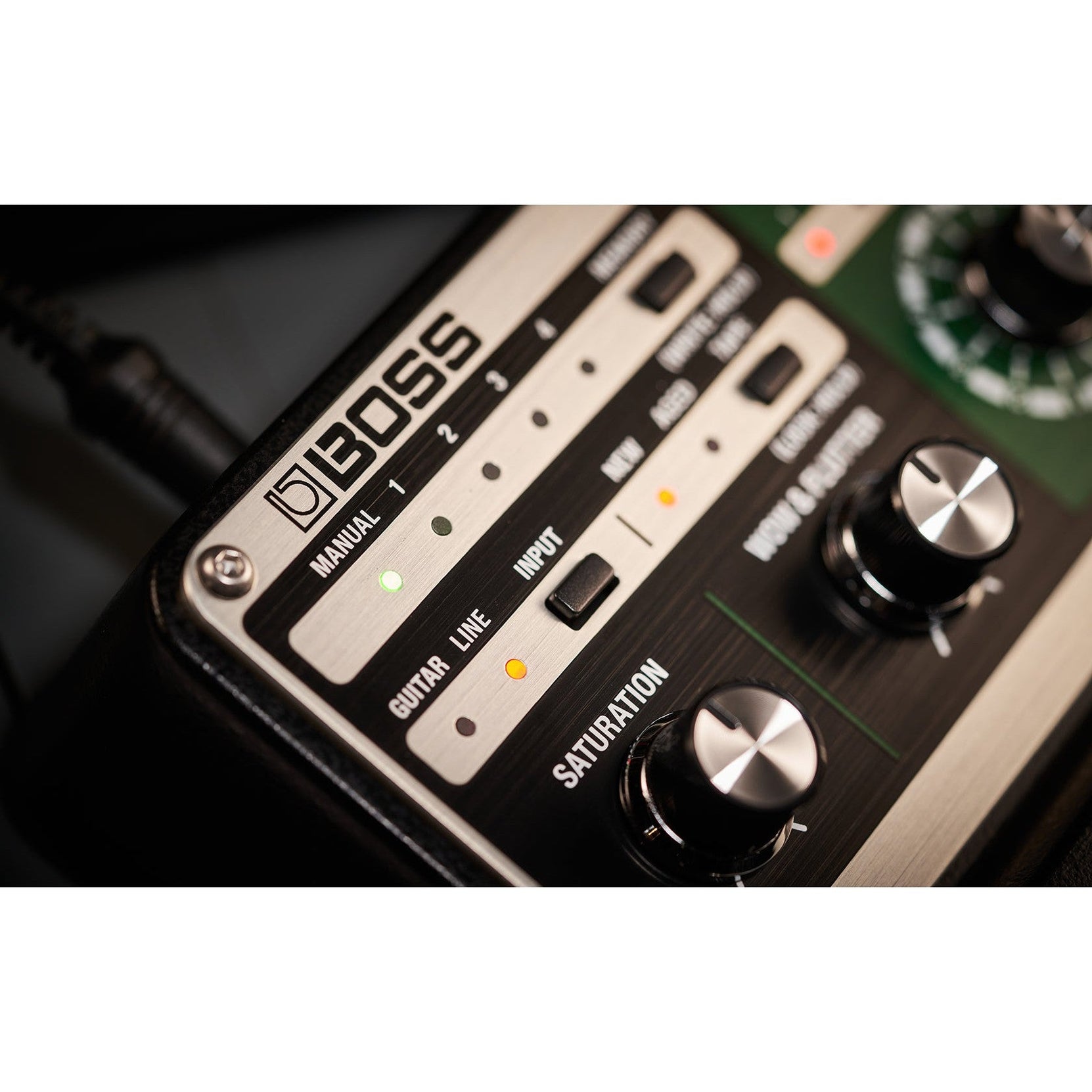Pedal Guitar Boss RE-202 Space Echo Digital Delay-Mai Nguyên Music