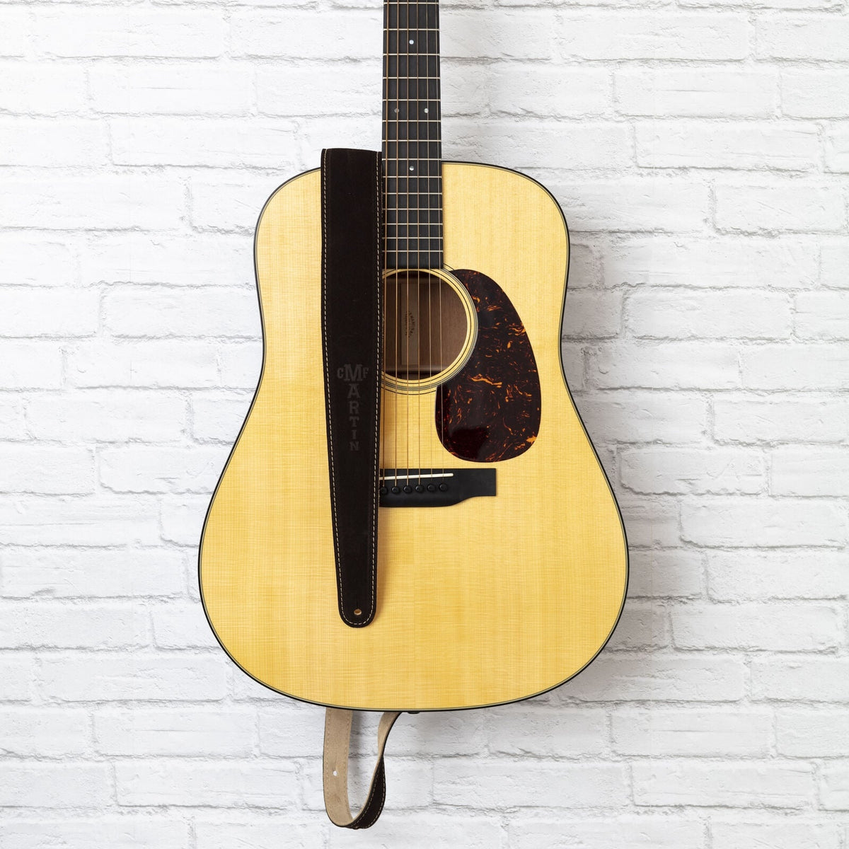 Dây Đeo Đàn Guitar Martin Suede