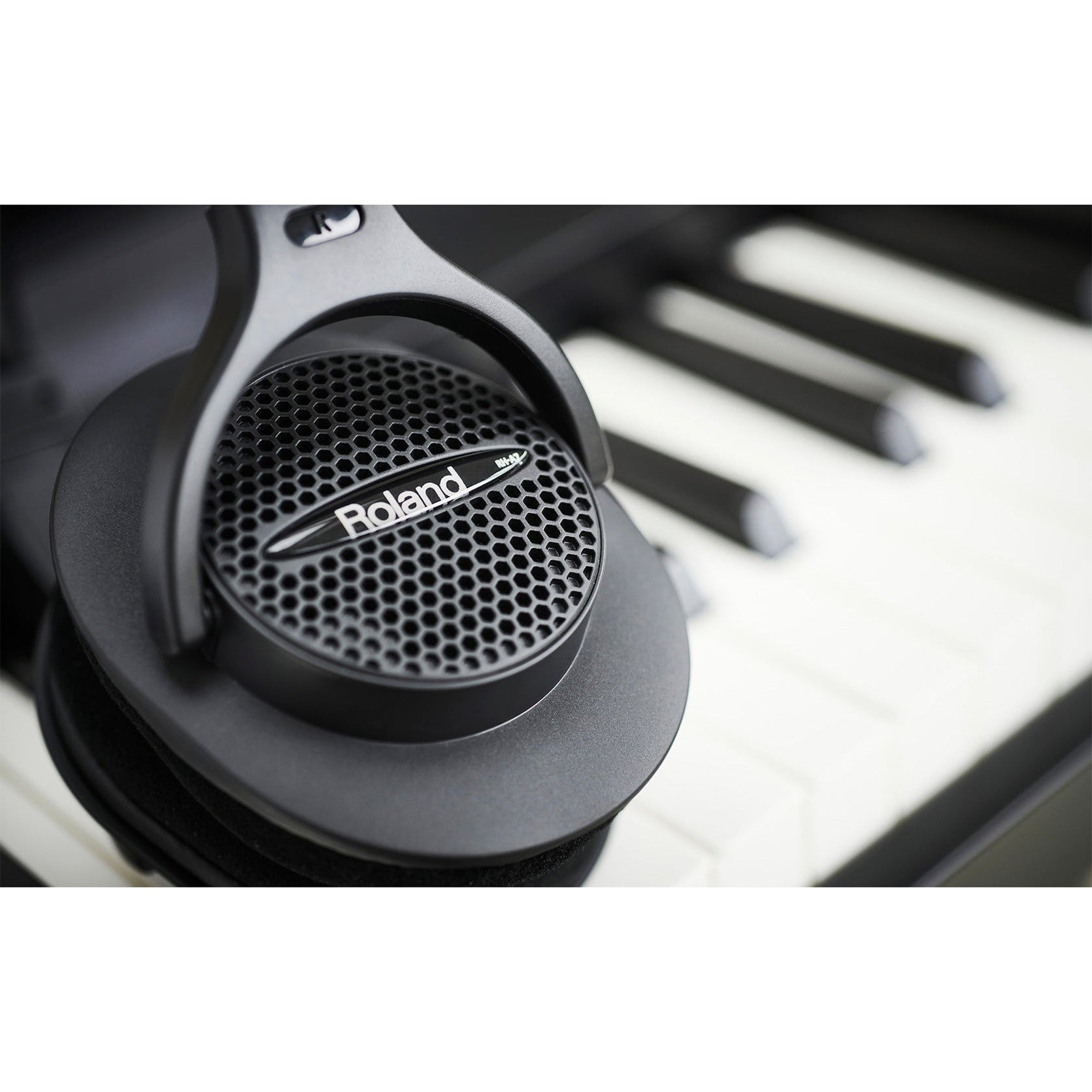 Tai Nghe Open-Air Roland RH-A7-Mai Nguyên Music